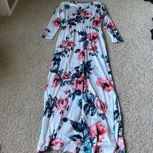 M/L white floral maxi dress WITH POCKETS